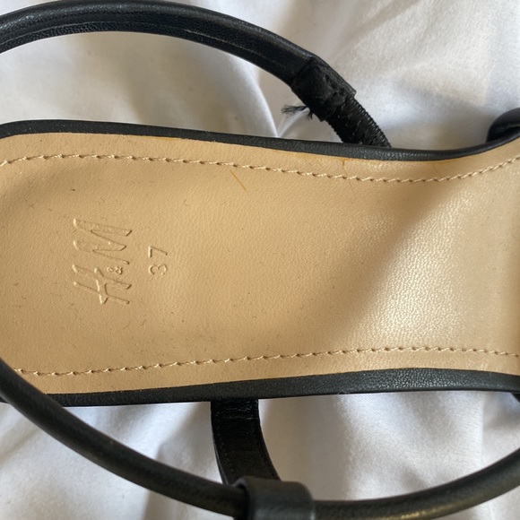 H&M kitten heels - Picture 6 of 7